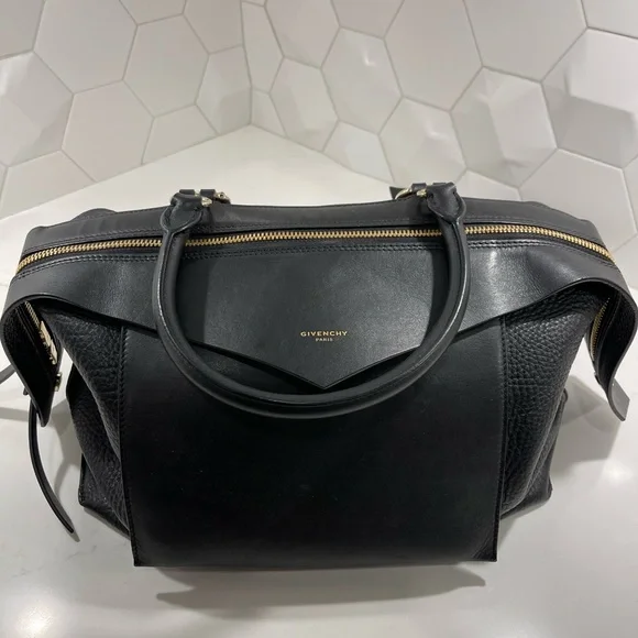 SALE◆GIVENCHY SWAY BAG ◆ c10906gi_-